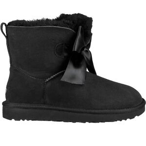 UGG Gita bow boots.  Size 7